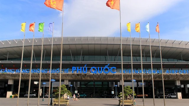 Fast Track Service at Phu Quoc (PQC) International Airport - HolidaySG