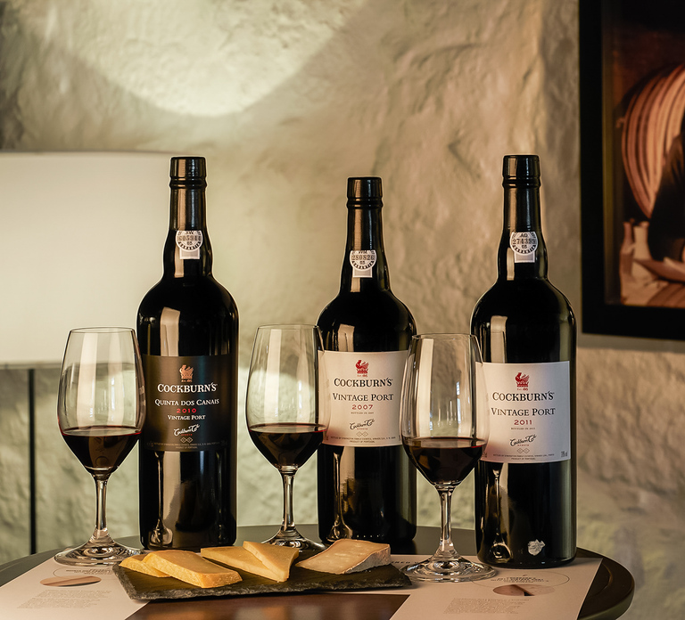 Porto: Cockburn’s Port Lodge Tour and Tasting