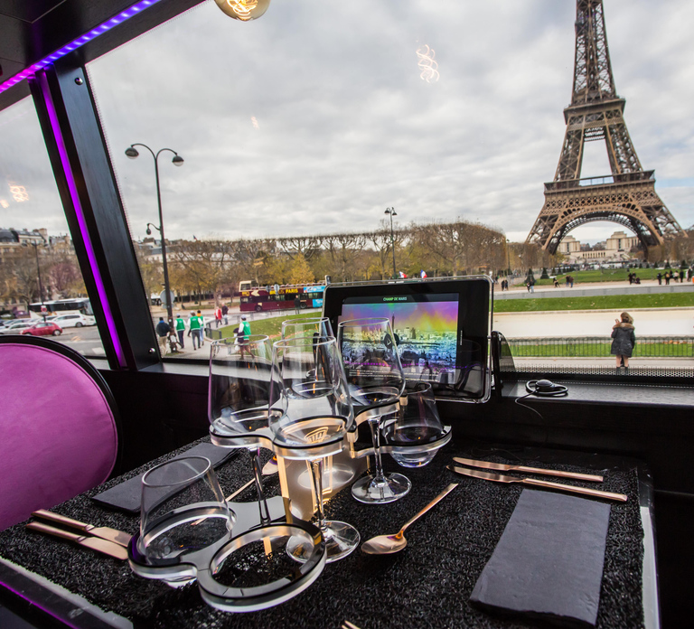 Paris: Cultural Night Bus Tour with Dinner On Board