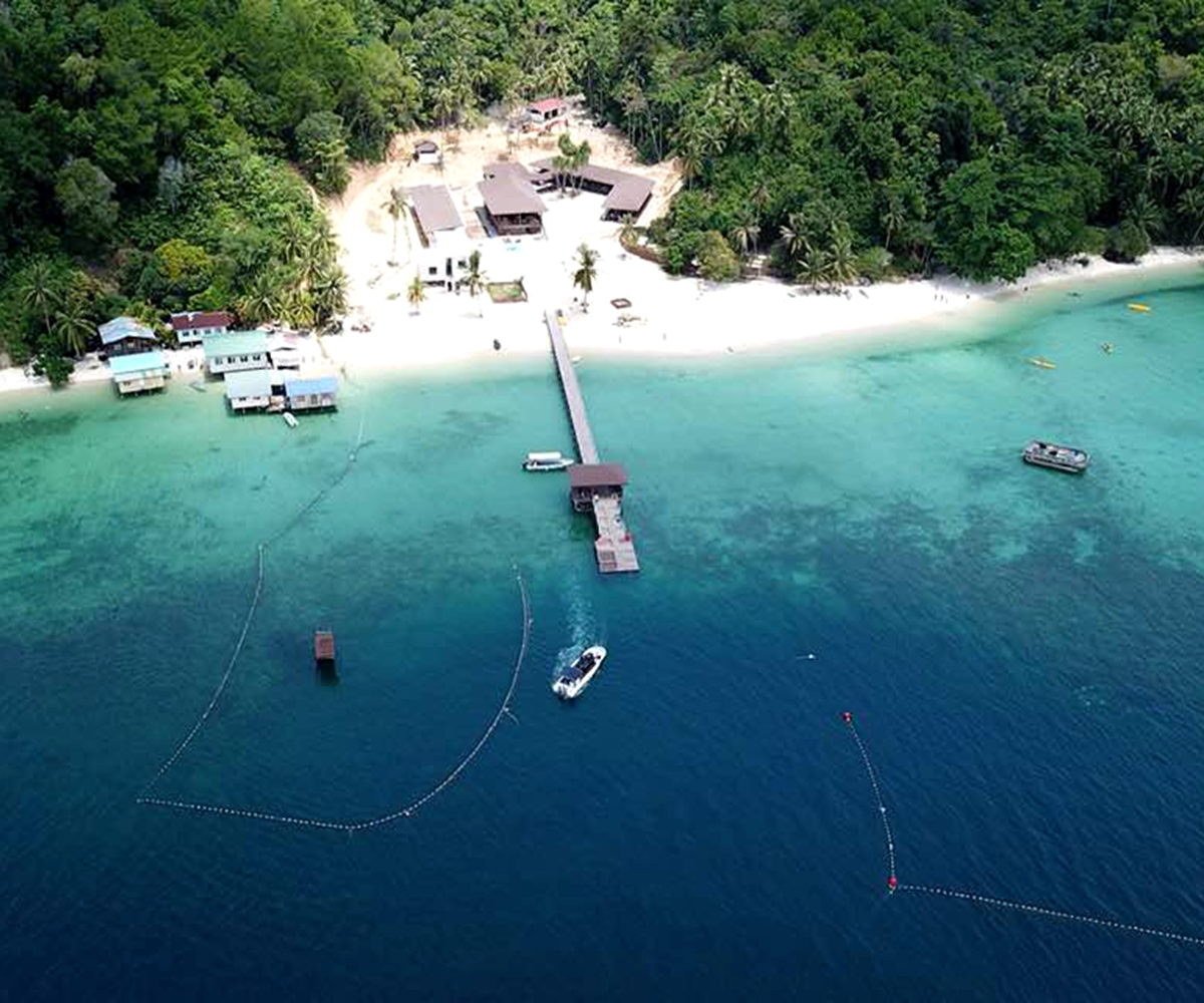Dreamer Island Snorkeling Day Tour - HolidaySG