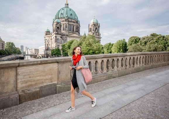 Berlin Independent Podcast Tour - HolidaySG