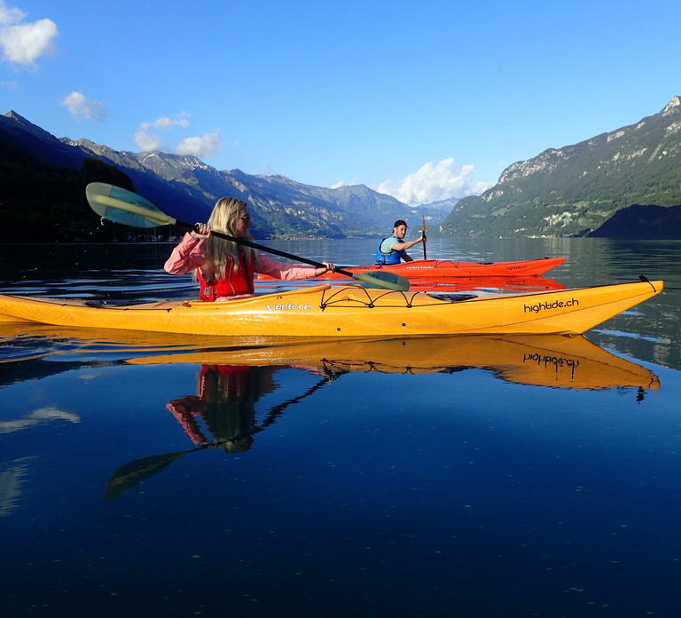 Interlaken: Kayak Tour of the Turquoise Lake Brienz