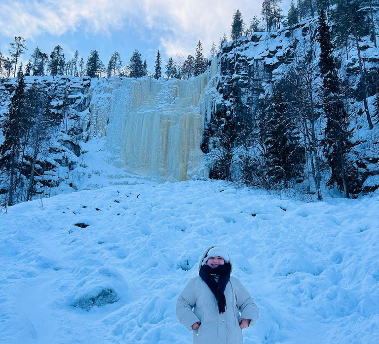 Rovaniemi: Canyon Winter Hike with Frozen Water Falls