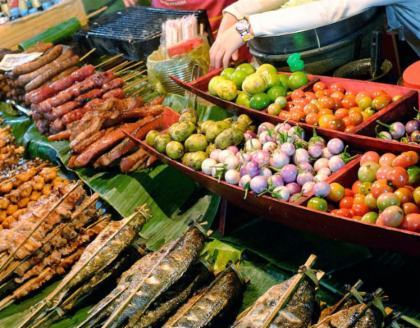 Luang Prabang: Evening Street Eats and Night Market Private Tour - HolidaySG