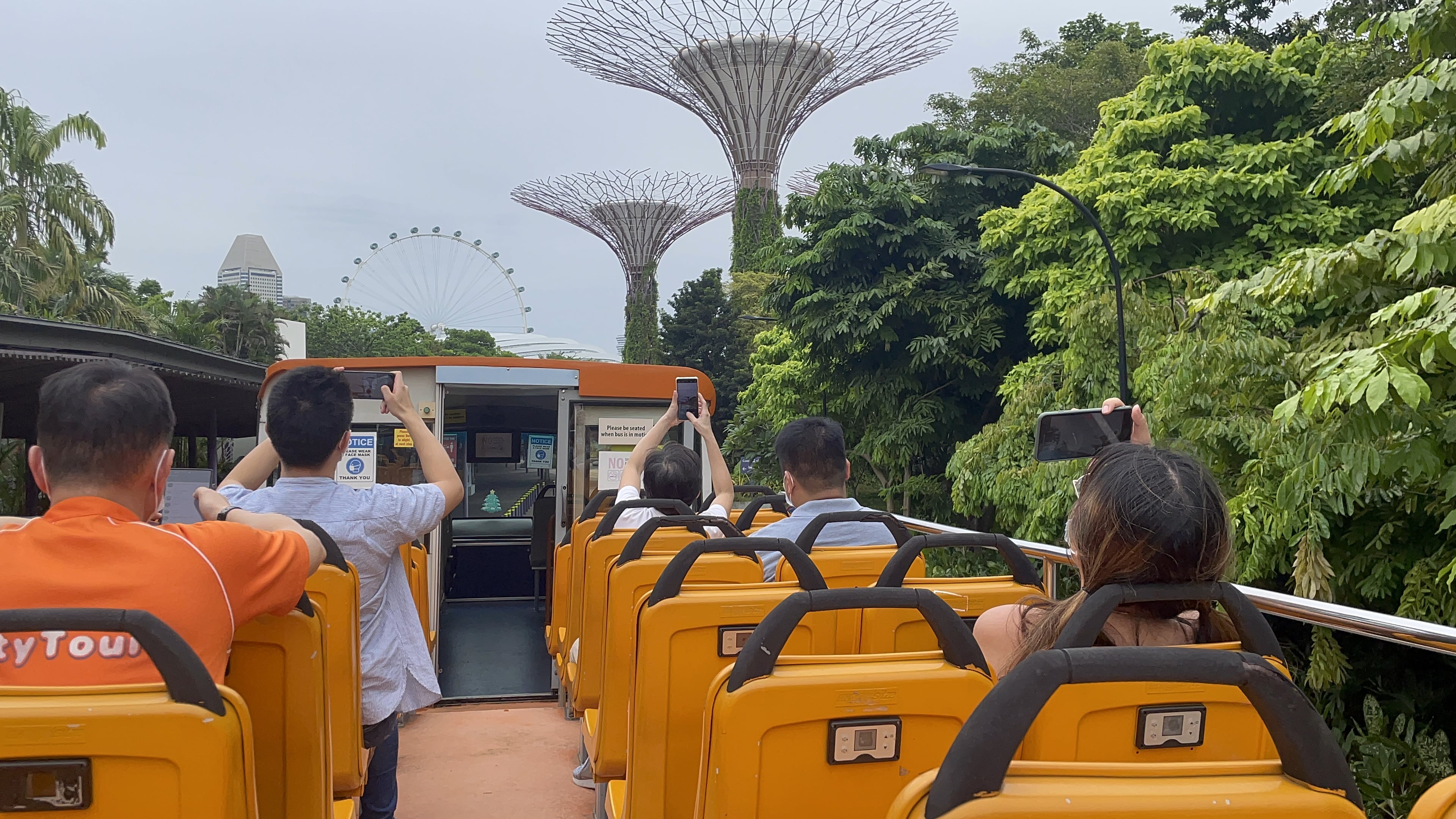 Singapore FunVee Open Top Bus City & Marina Sightseeing - 2 Hrs - HolidaySG