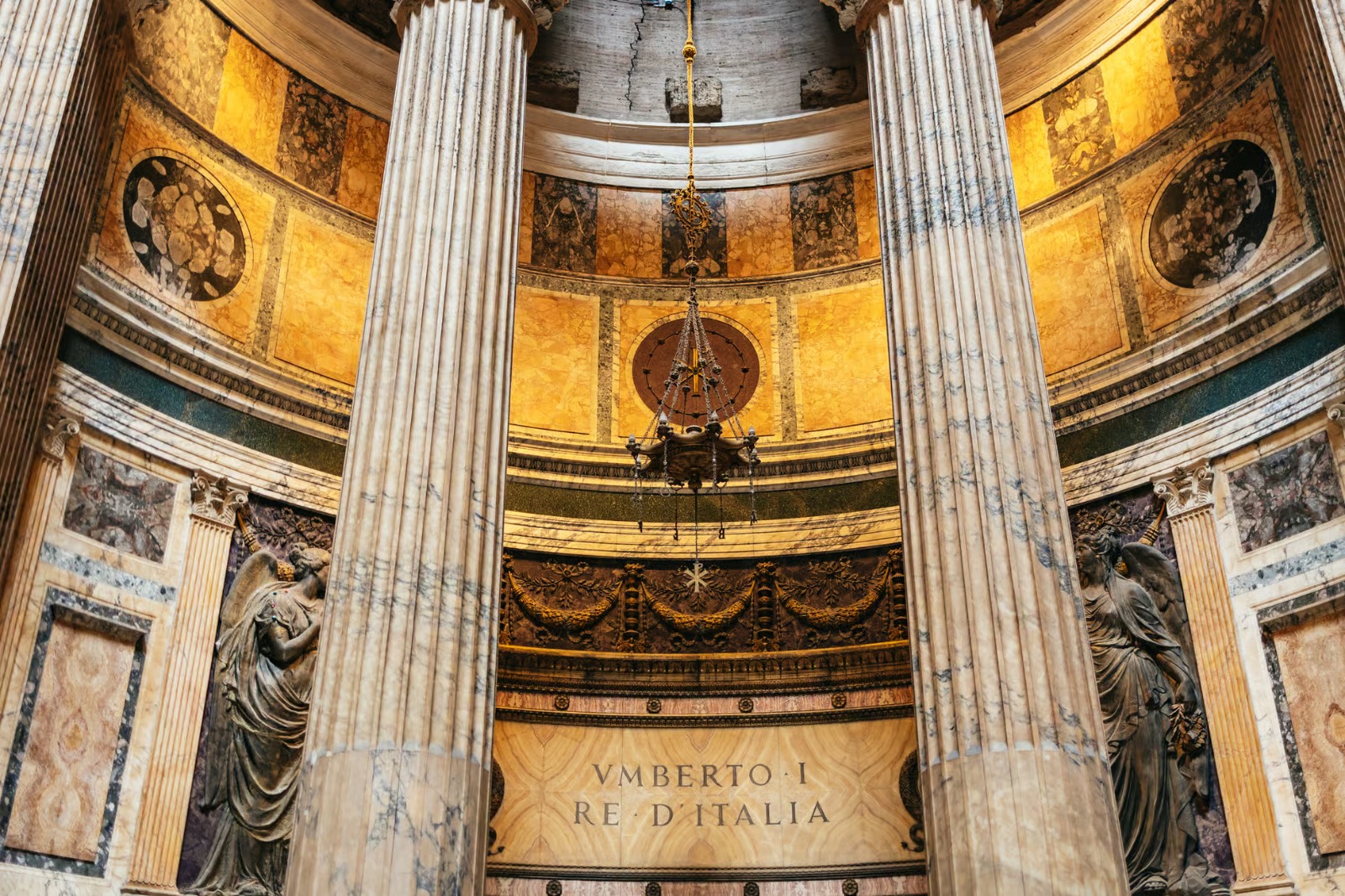 Rome: Pantheon Fast-Track Ticket and Official Audioguide - HolidaySG