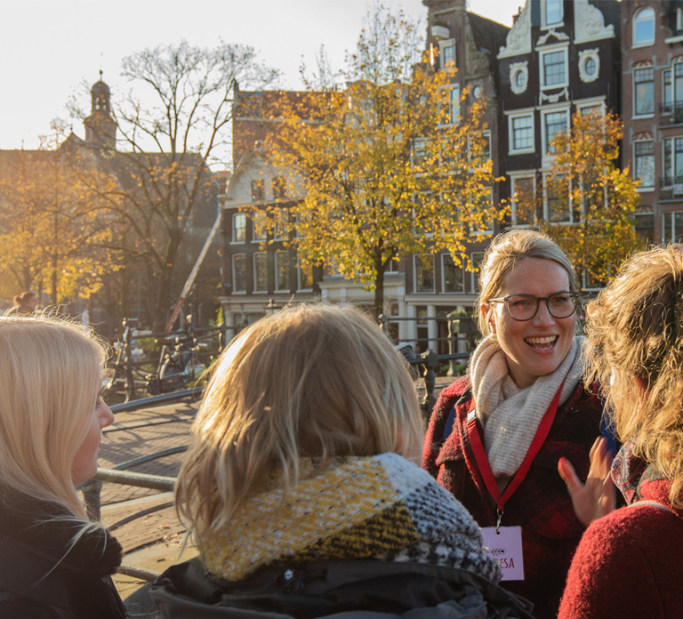 Amsterdam: Jordaan District Tour with a German guide