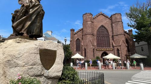Salem Witch Tour from Boston by Train Day Tours