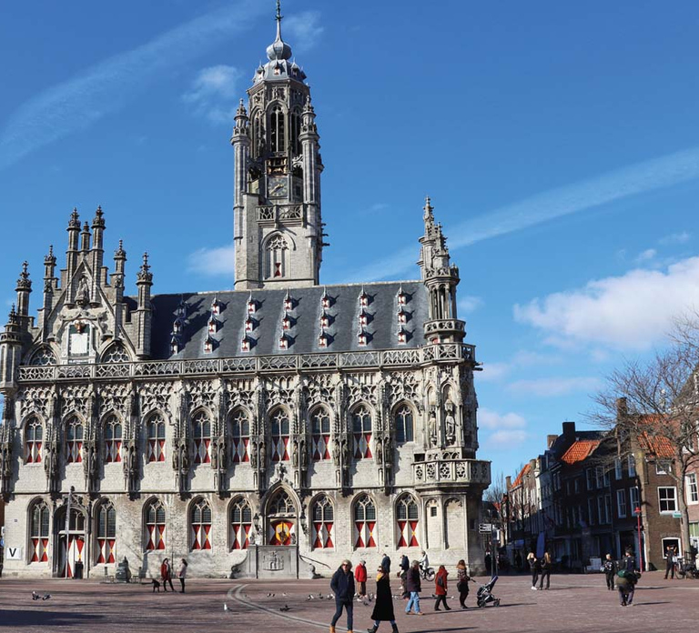 Middelburg: Guided Tour Townhall Middelburg