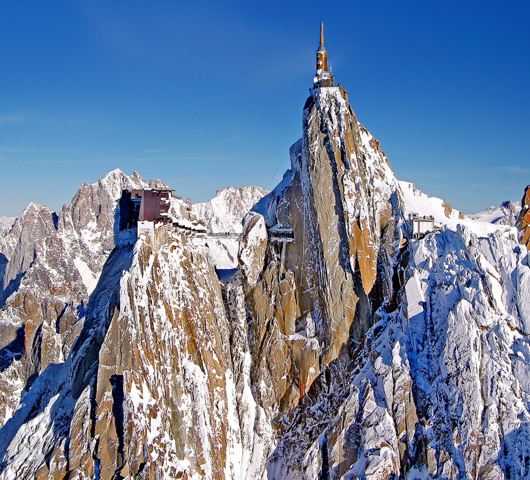 From Geneva: Chamonix, Mont Blanc & Ice Cave Guided Day Tour