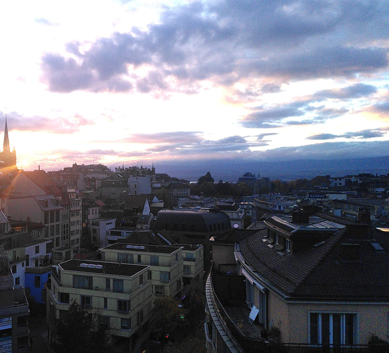 Lausanne: Cultural and Historical Guided Walking Tour