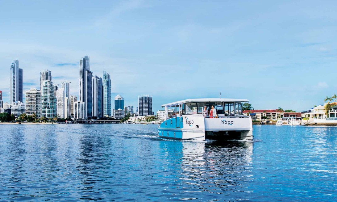 Sea World Entry & Hopo Ferry Return Transfer Combo - HolidaySG
