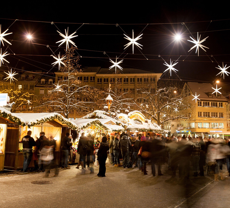 christmas tour in the city of stars