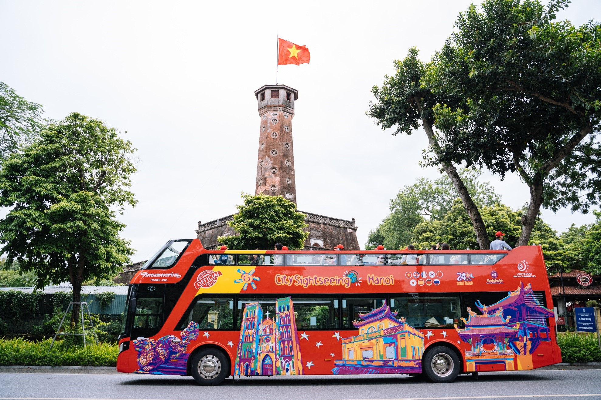 Ha Noi - City Sightseeing Double-Decker Bus Ticket