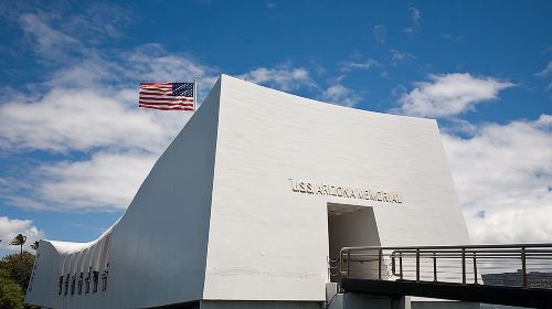 Day Trip from Kona to Oahu: Pearl Harbor WWII Heroes Adventure Day Tours