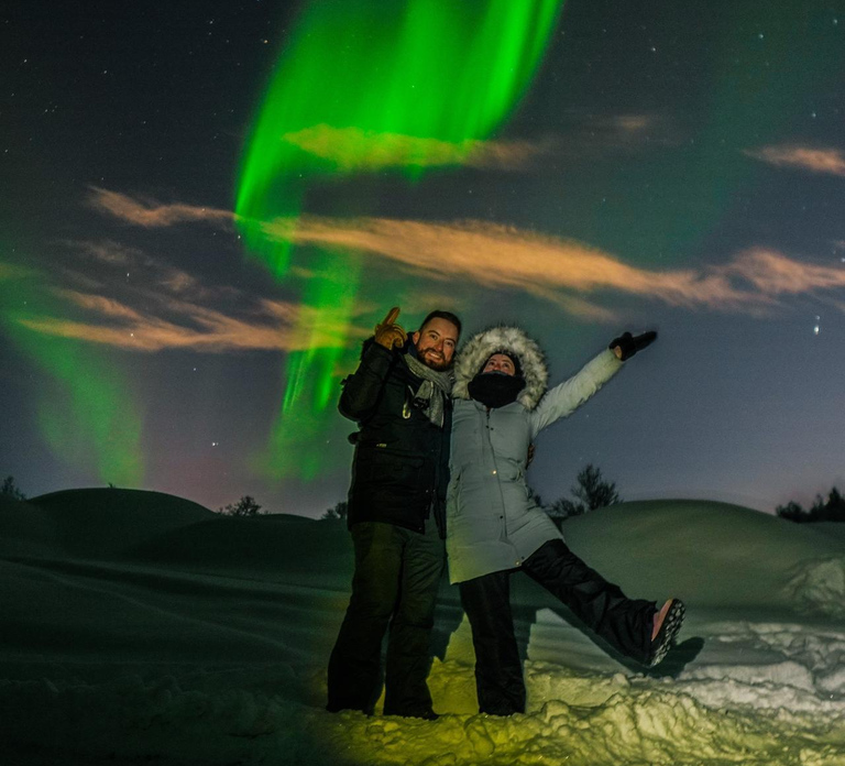 Rovaniemi: Private Aurora Adventure, Photos & Certificate