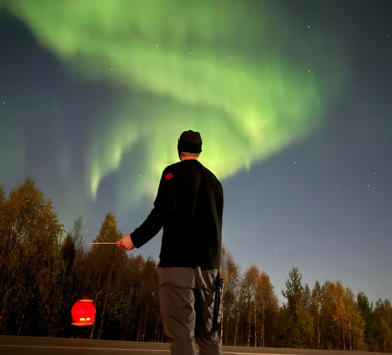 Rovaniemi:Northern Lights Hunt in Lapland Wilderness