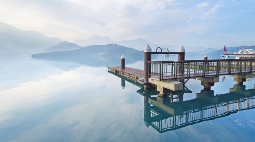 Sun Moon Lake shared transportation one-day tour [Depart from Ximending Night Market in Taipei | Chinese/English guided tour] Day Tours