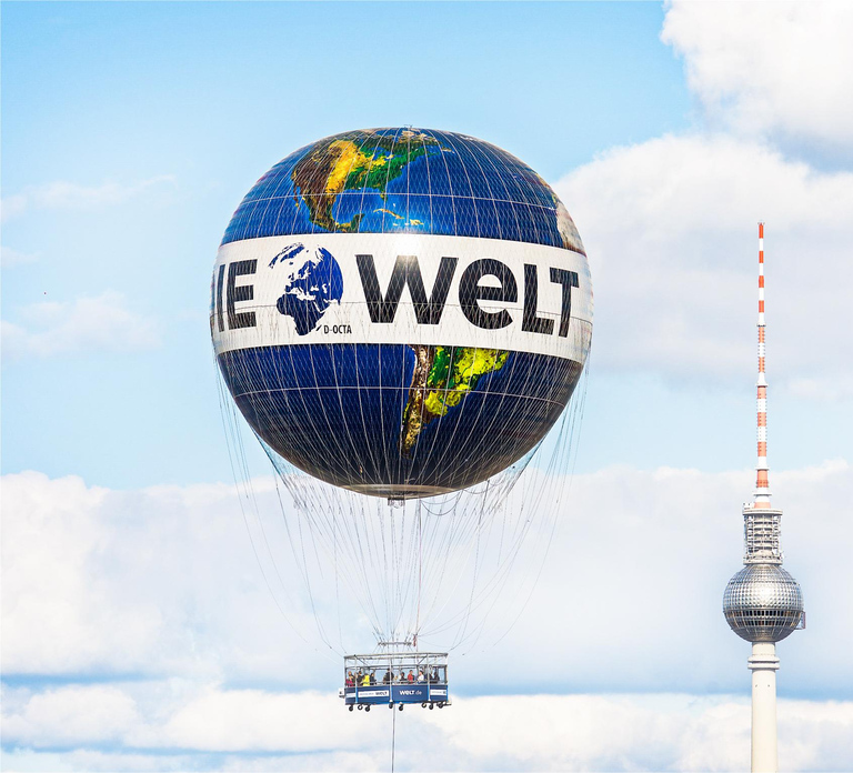 Berlin: Ticket for World Balloon with Perfect View