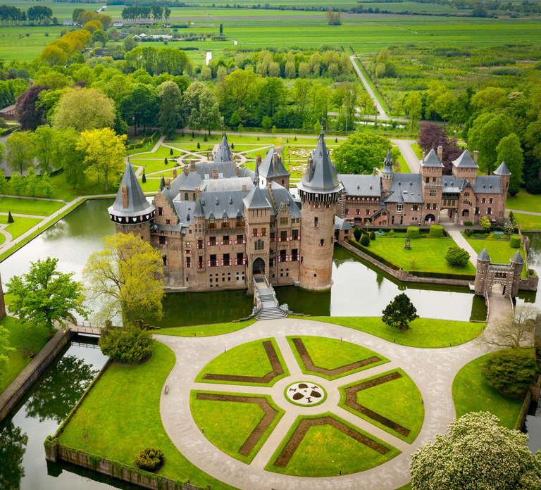 Amsterdam: Private green tour !!! Windmills, castle