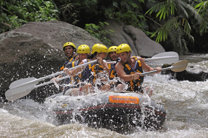 White Water Rafting - HolidaySG