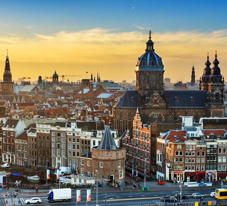 Amsterdam: 3-Hour Private Highlights City Tour by Minivan
