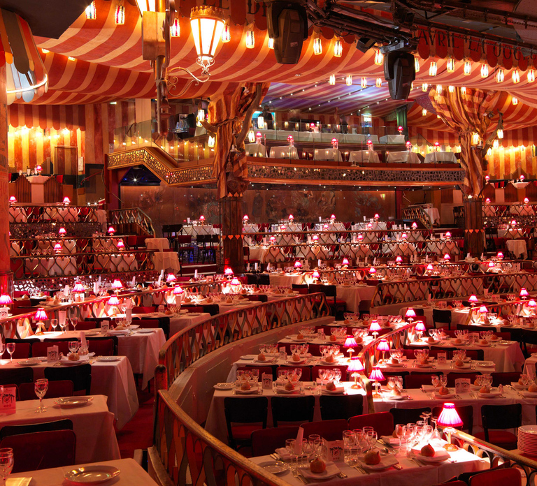 Paris: Moulin Rouge Dinner Show, Champagne, and Transport