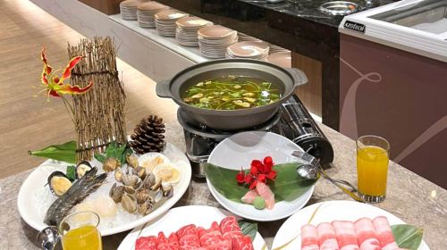 Dinner at Jiaoxi Zhongtian Hot Spring Resort Hotel + Hot Spring Spa for All with Swimsuits (No additional charge on holidays)