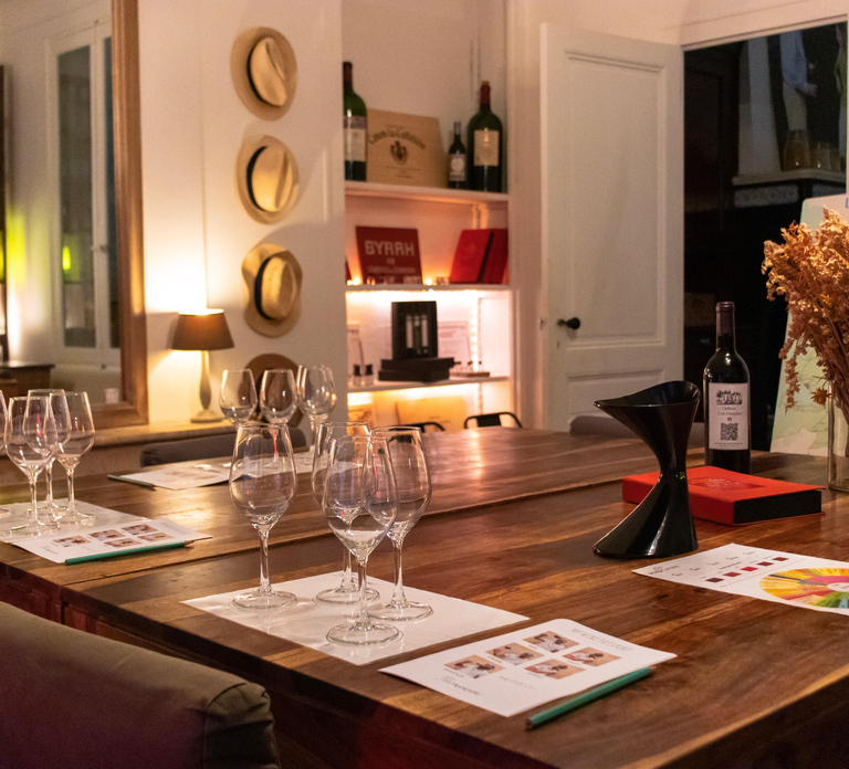 Bordeaux:Wine Masterclass & Blending workshop with appetizer