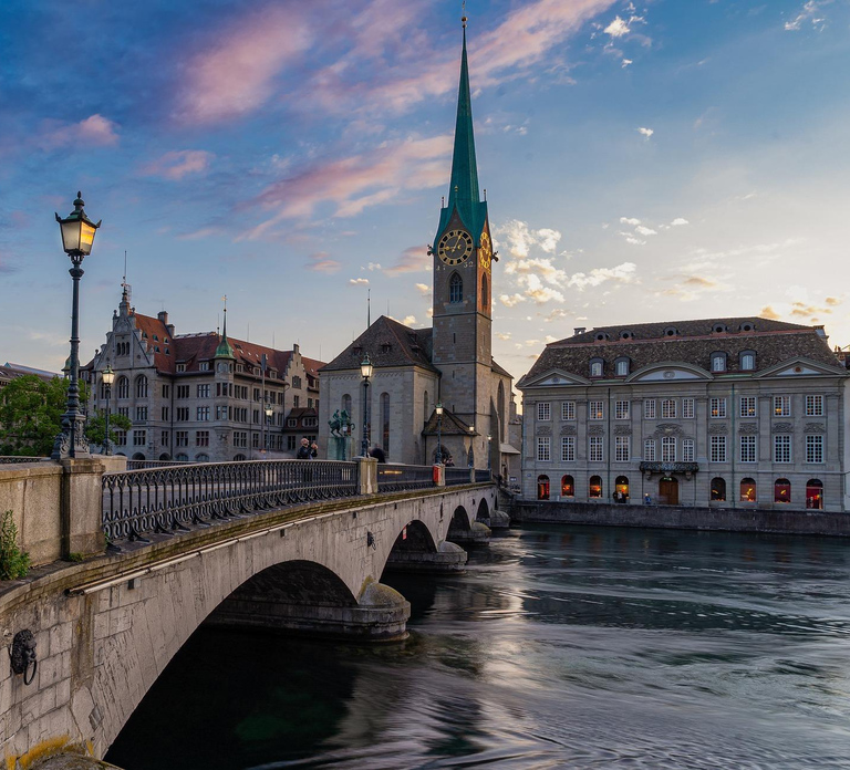 Zurich - Old Town Private Walking Tour