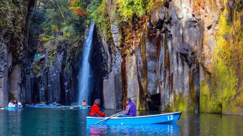Kyushu Kumamoto Castle, Takachiho Gorge one-day tour Day Tours