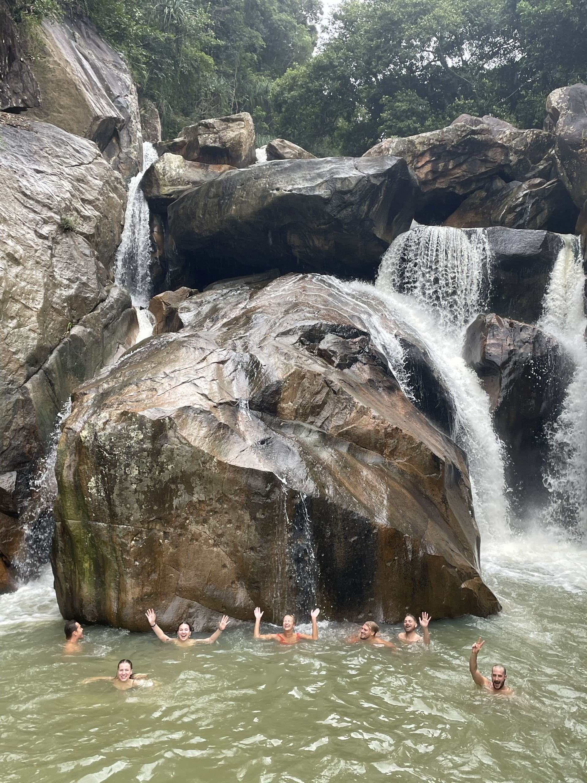 Vietnam - Unlimited 4G/5G Data eSIM - HolidaySG