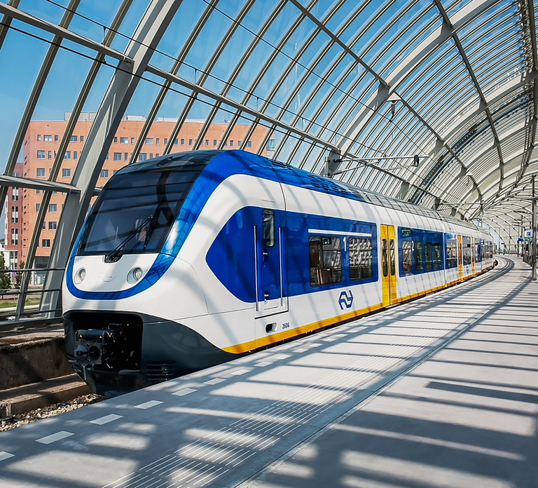Amsterdam: Travel Ticket for 1-3 Days With Airport Transfer
