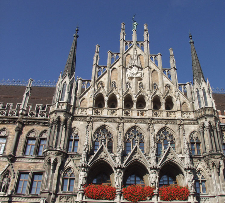 Munich: Walking Tour Old Town and Viktualienmarkt