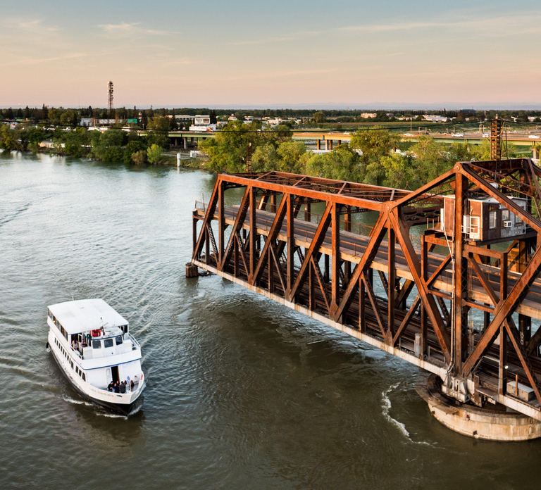 Sacramento: City Cruises River Cruise with History Guide