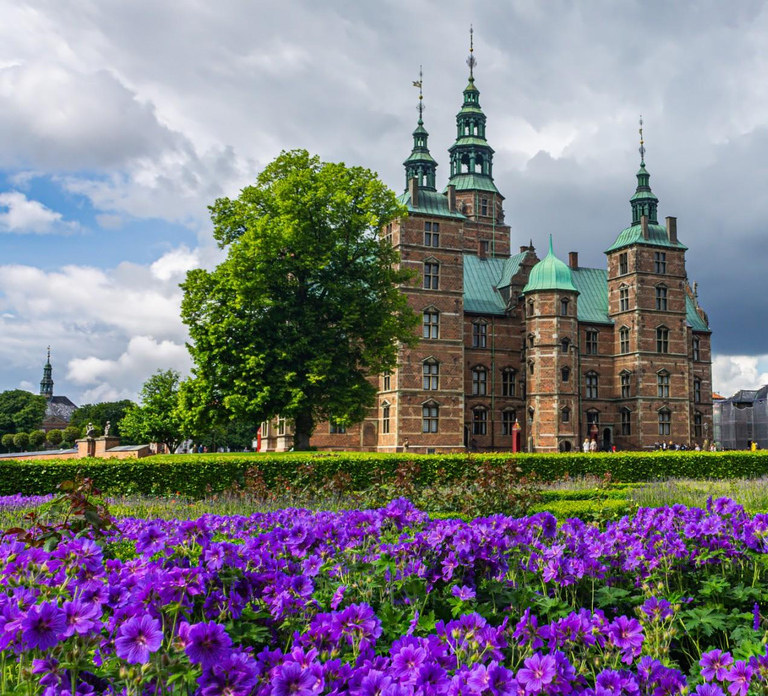 Copenhagen: Rosenborg Castle Tour with Skip-the-Line Ticket