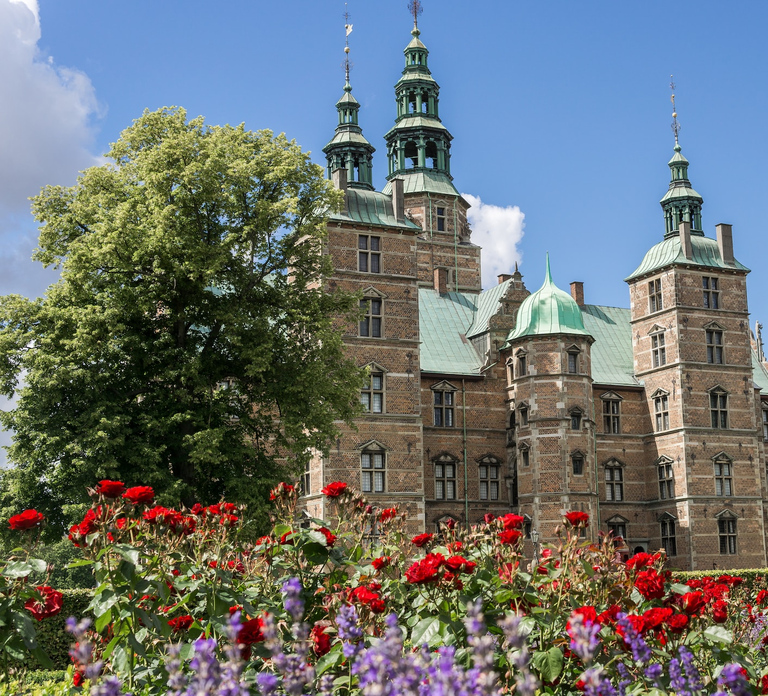 Copenhagen: Private Guided Walking Tour of Rosenborg Castle