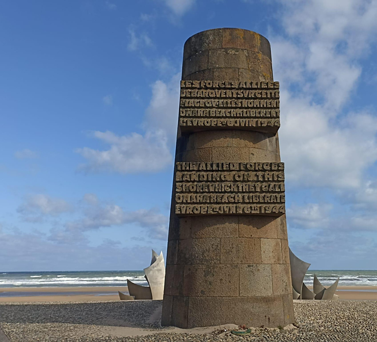 From Paris: Normandy D-Day Beaches Full-Day Historical Tour