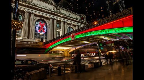 NYC: Spectacular Christmas Joy Ride Private Tour