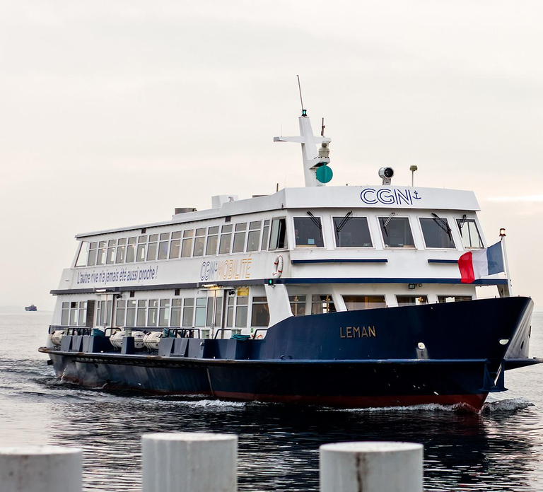 Lausanne: Self-Guided Boat Excursion to Evian