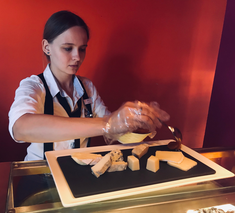 Lucerne: History Walking Tour w/ Chocolate & Cheese Tastings