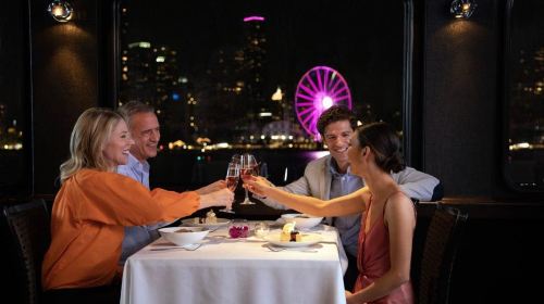 Chicago: Christmas Eve Lake Michigan Gourmet Dinner Cruise Day Tours