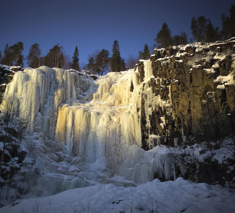 Rovaniemi: Frozen Waterfalls in Korouoma Canyon with Guide