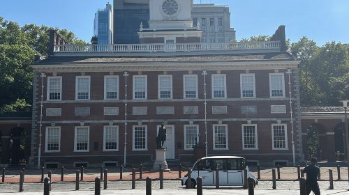 2 Hour Electric Cart Tour of Philadelphia with Local Guide Day Tours