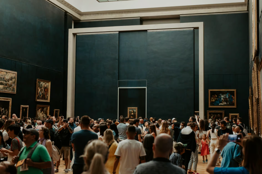 Louvre Museum Hosted Entry and Mona Lisa Audioguide