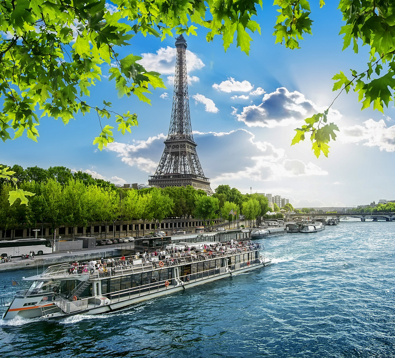 Paris: Day or Sunset Cruise with Drink, Ice Cream or Dessert