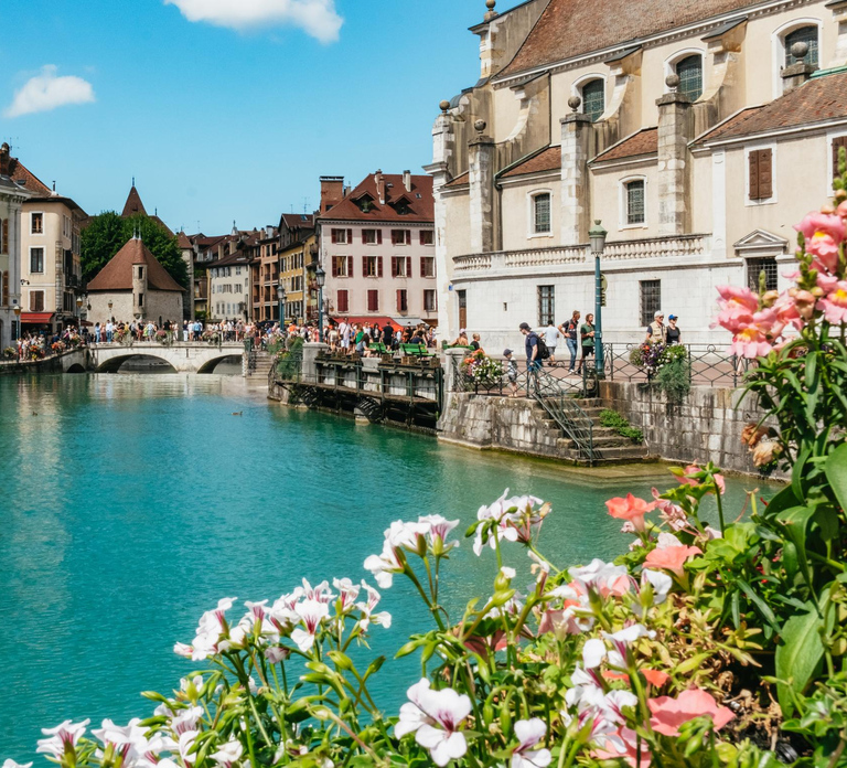 From Geneva: Annecy Half-Day Trip