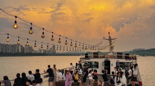 Seoul Night Tour Highlights | Gwangjang Market, Traditional Market Cuisine & Han River Cruise