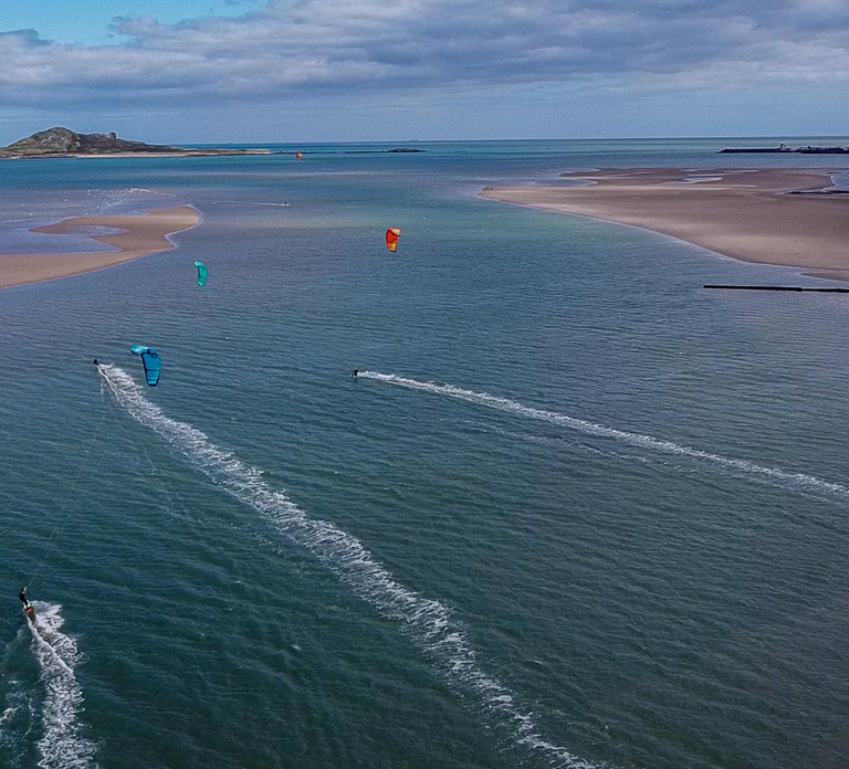 Dublin: Kitesurfing Lesson