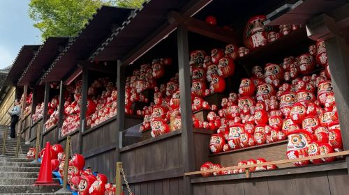 Spirited Away anime pilgrimage: 1-day tour of Katsuo-ji + Otagi Nenbutsu-ji Temple + Arashiyama hiking in Osaka Day Tours